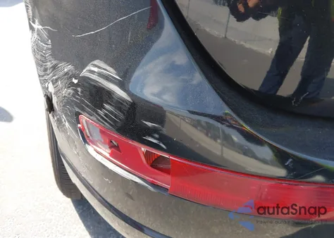 2010 Audi Q5 3.2 Premium из США, поврежденный, VIN WA1CKBFP3AA039498